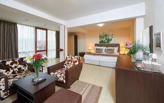 Отель Hotel Venus Солнечный Берег Полулюкс с балконом-3