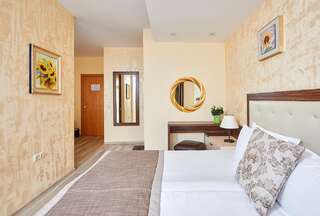 Отель Hotel Venus Солнечный Берег Суперлюкс с 1 спальней-1